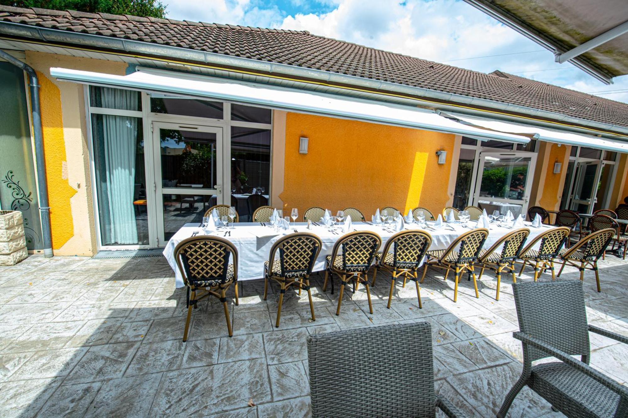 Logis Hotel - Le Relais Du Parisis Villeparisis Luaran gambar